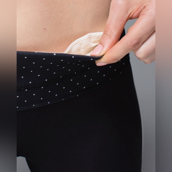 Women’s LULULEMON ATHLETICA Up The Pace Crop Black legging size 8 - Picture 8 of 14